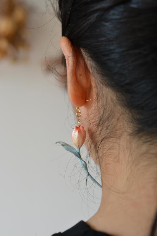 Tulip Earrings