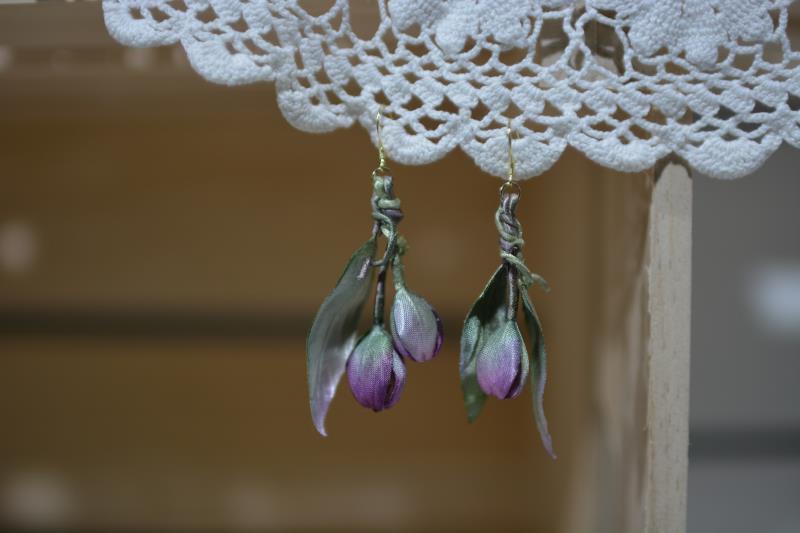 Tulip Earrings