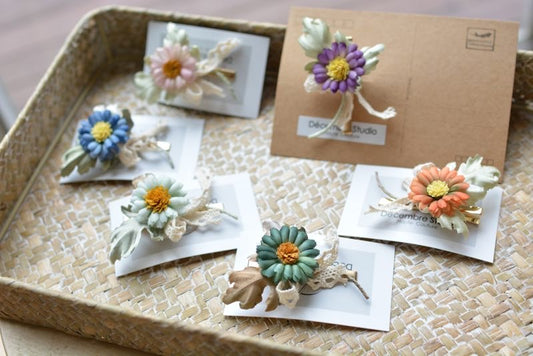 Daisy Flower Hair Clips & Brooch