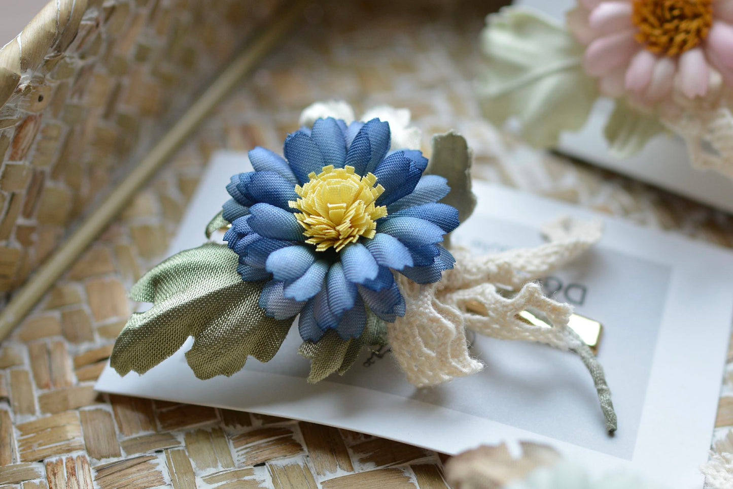 Daisy Flower Hair Clips & Brooch