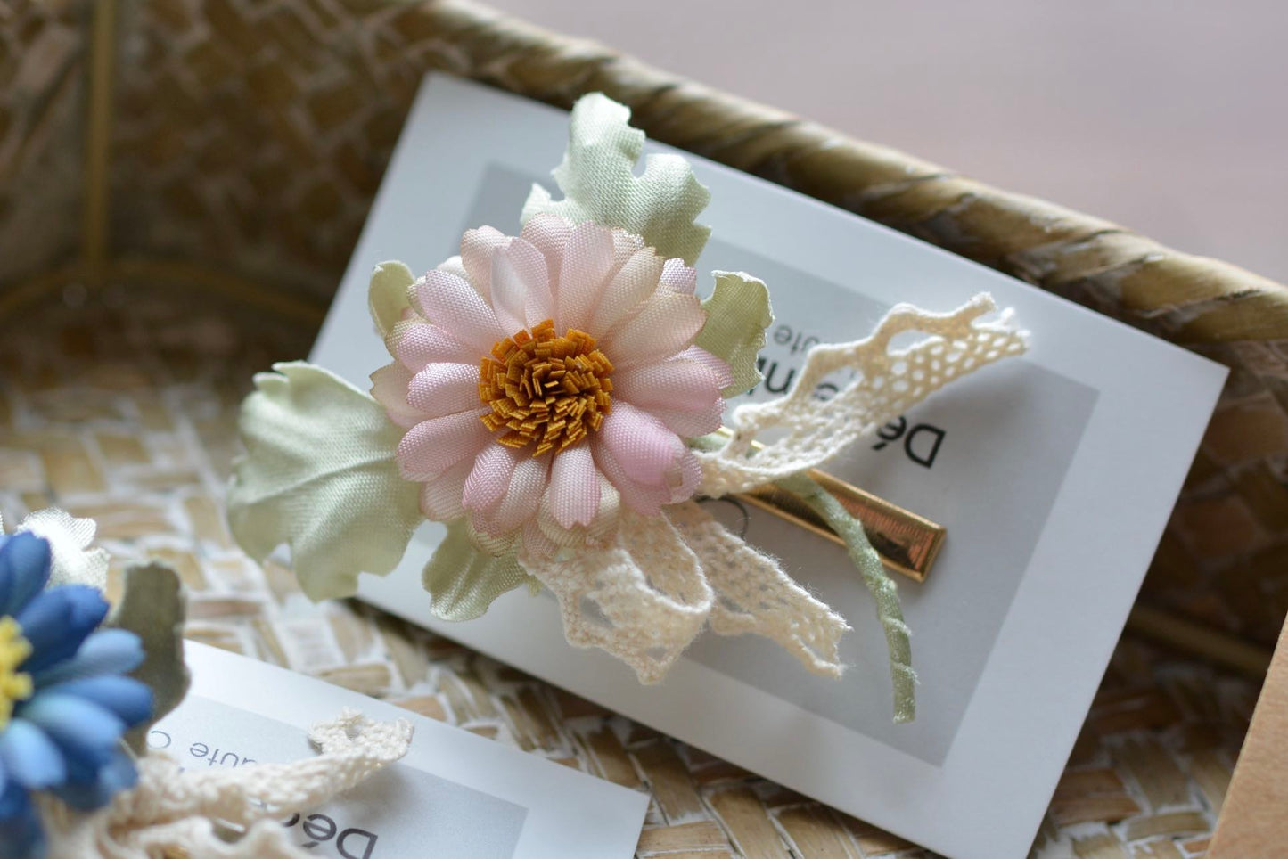 Daisy Flower Hair Clips & Brooch